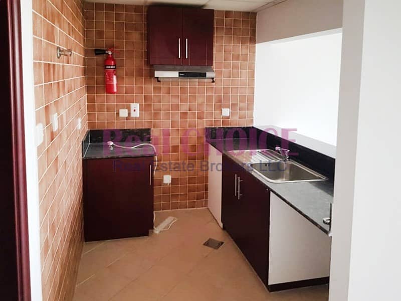 8 Amazing flat in front of bus station with less price