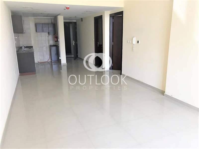 High Floor|Biggest size 1br|Golf Course view High Floor|Biggest size 1br|Golf Course view