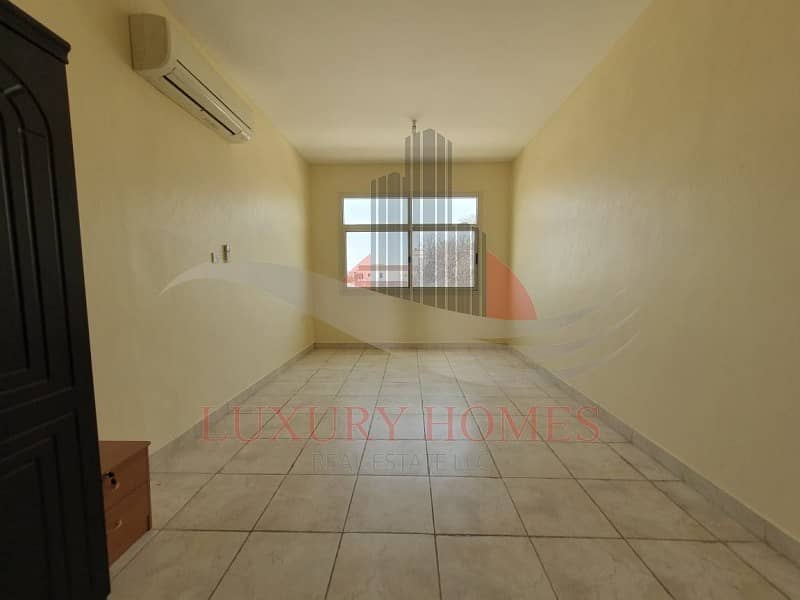 Spacious Neat and Clean Bright on a Main Road Spacious Neat and Clean Bright on a Main Road