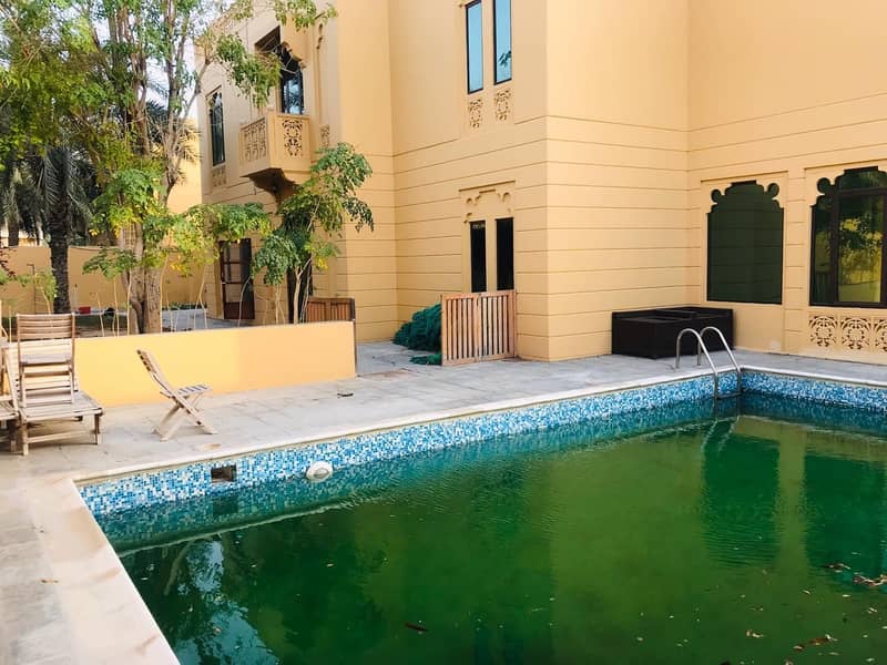 Amazing !6 Bed ! independent villa with pvt pool and garden in Jumeirah 1 Amazing !6 Bed ! independent villa with pvt pool and garden in Jumeirah 1