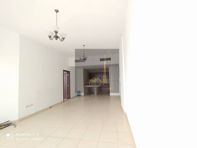 EXCLUSIVE OFFER SPACIOUS 1 BHK APT FOR 380K IN DUBAILAND