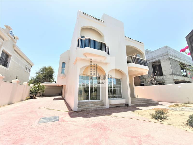 Spacious Stand Alone 5 Bedroom Villa in Jumeirah  2 for Rent
