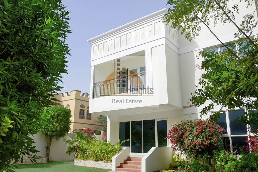 Good Quality 5 Bedroom Villa in Jumeirah 1 for Rent