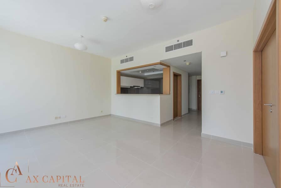 Unfurnished | Spacious | Maintained Unit