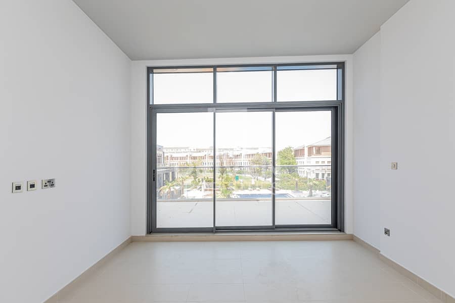 Huge Layout Apartment | Great Investment