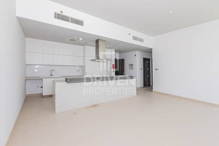 Unique 3 Bed Unit with Amazing Pool View Unique 3 Bed Unit with Amazing Pool View