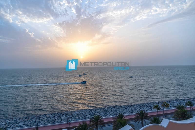 Skyline and Full sea view | 4BR Penthouse | Vacant