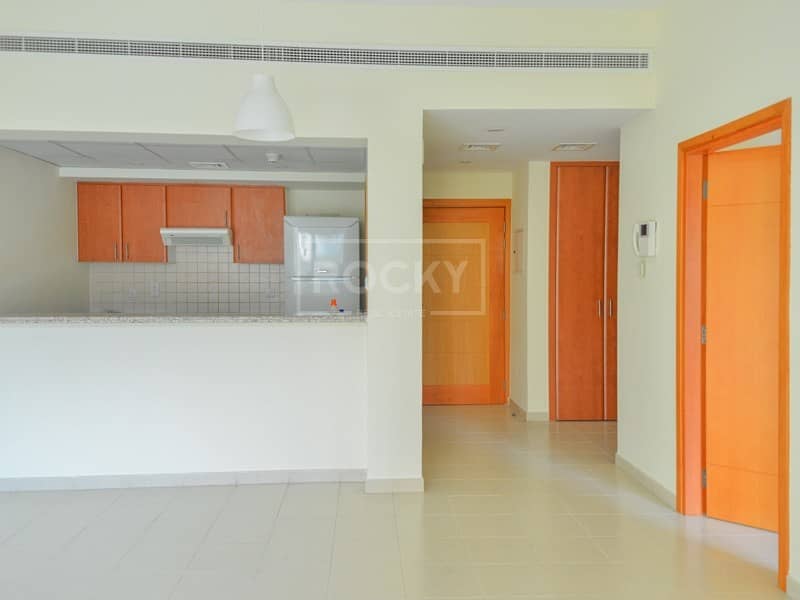 Spacious 1 Bed | Kitchen Equipped | Al Arta 4