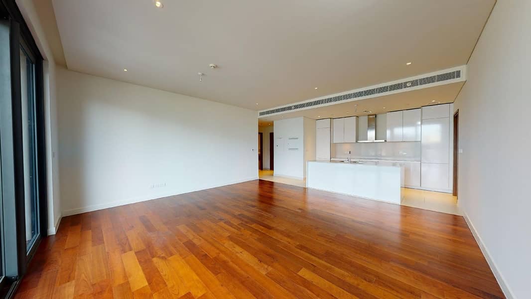 No commission | Wooden floor | Visit with your phone No commission | Wooden floor | Visit with your phone