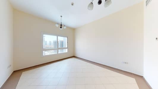High floor | Shared pool | Visit with your phone High floor | Shared pool | Visit with your phone