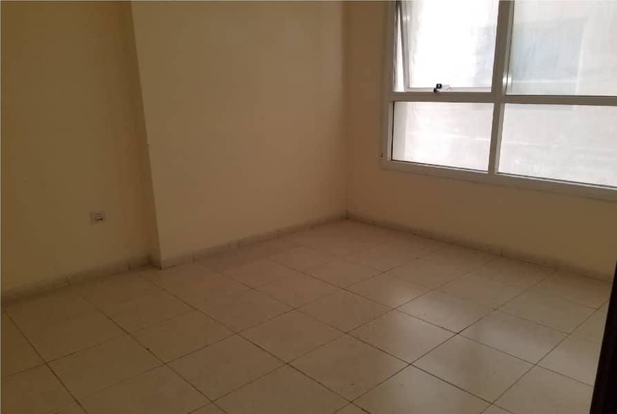 1 Bedroom Hall AED 14,000 in Garden City