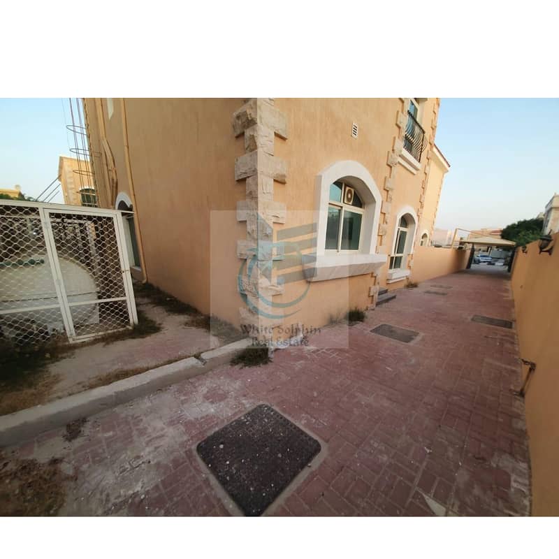 NEWLY RENOVATED LARGE 4 BED ROOM VILLA IN A COMMUNITY WITH SHARED POOL I STORE AND LAUNDRY ROOM I MAID'S ROOM I PVT FRONT-YARD WITH PVT ENTRANCE I COVERED PARKING I EASY ACCESS TO  SUPERMARKETS, RESTAURANT AND MOSQUE I CLOSED KITCHEN I AWAY FROM FLIGHT