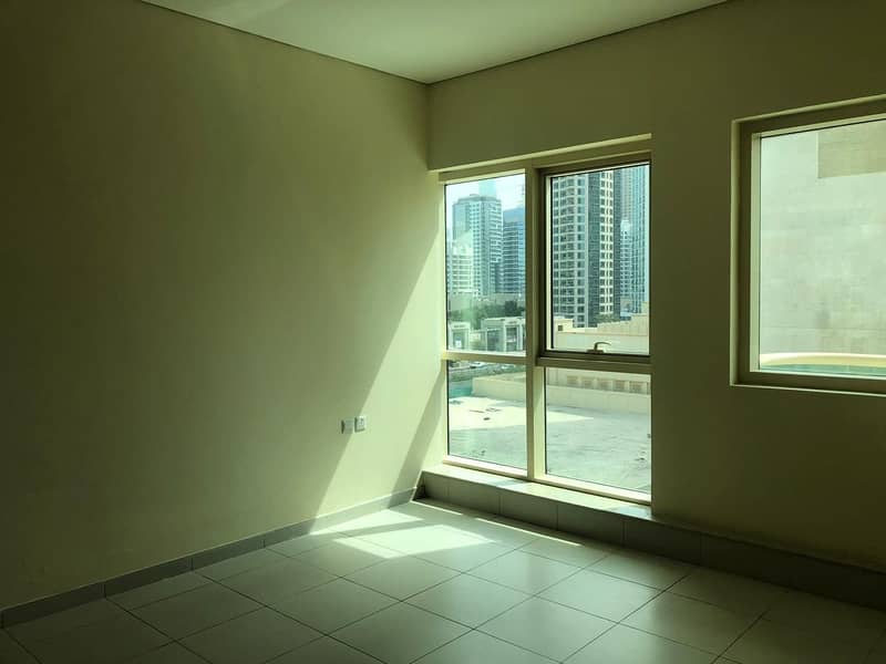 位于迪拜码头，皇家海洋塔楼 1 卧室的公寓 50000 AED - 4752617