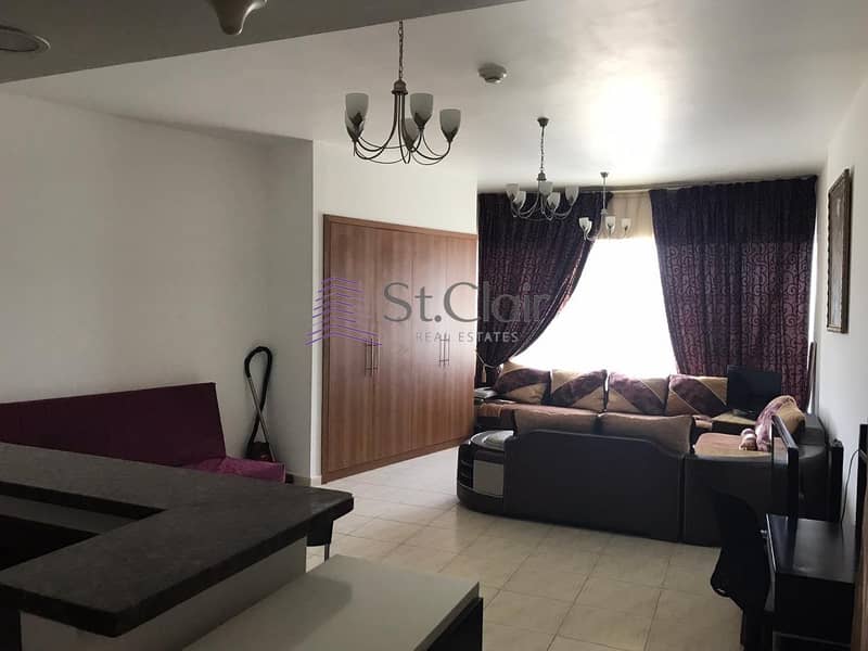 Large Furnished Studio Apartment for Rent in Skycourt Tower