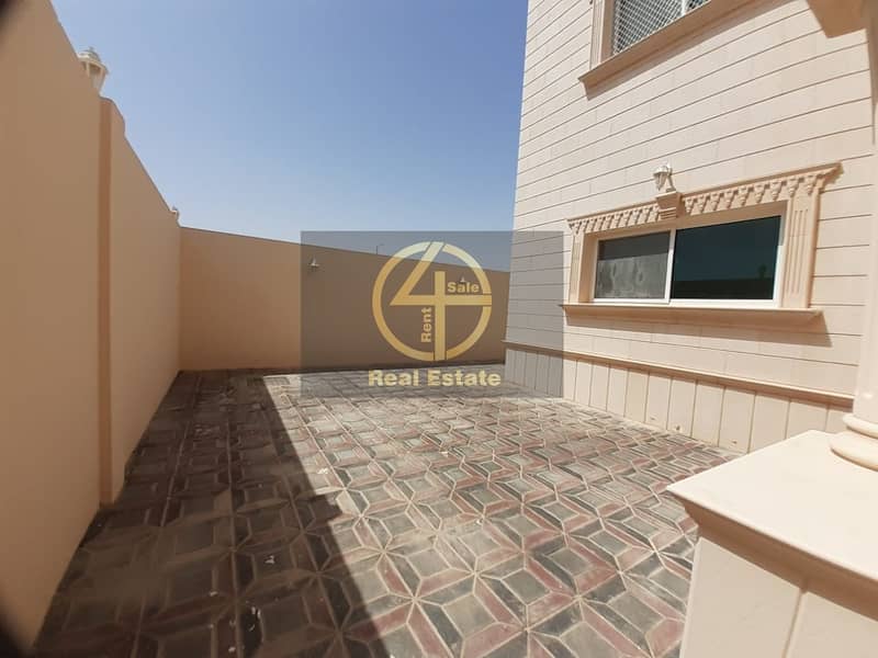 81 INCREDIBLE Private Entrance 6 BR  with Modern Decoration