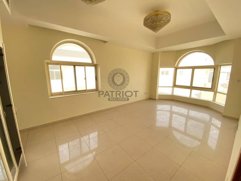 3 CLOSE TO LA MER 5BR MAIDS SHARED POOL COMPOUND IN JUMEIRAH 1