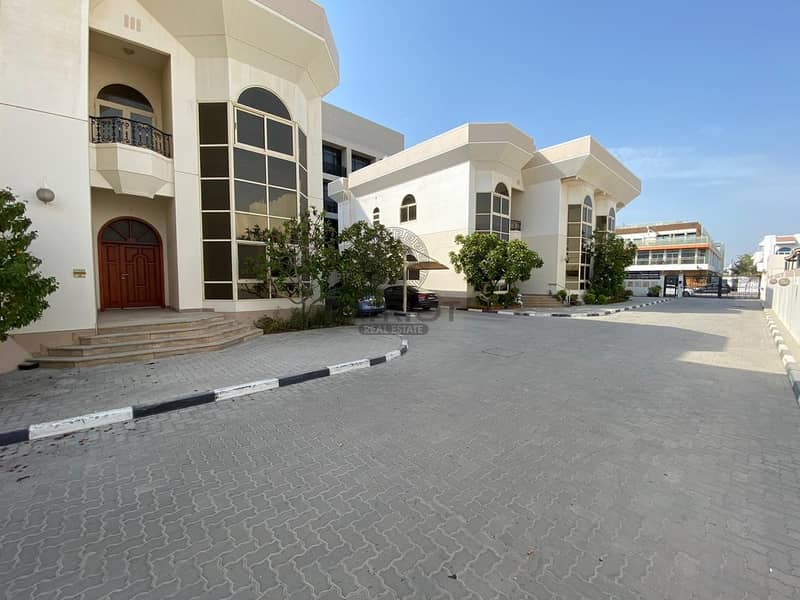 20 CLOSE TO LA MER 5BR MAIDS SHARED POOL COMPOUND IN JUMEIRAH 1