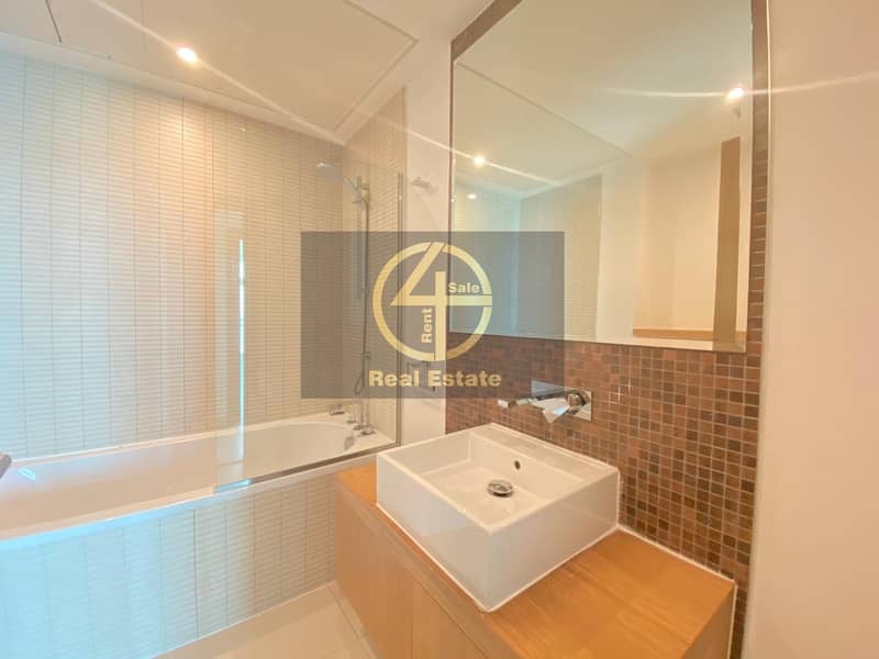 30 Sea View|Charming  2 Master Bedroom Apartment!