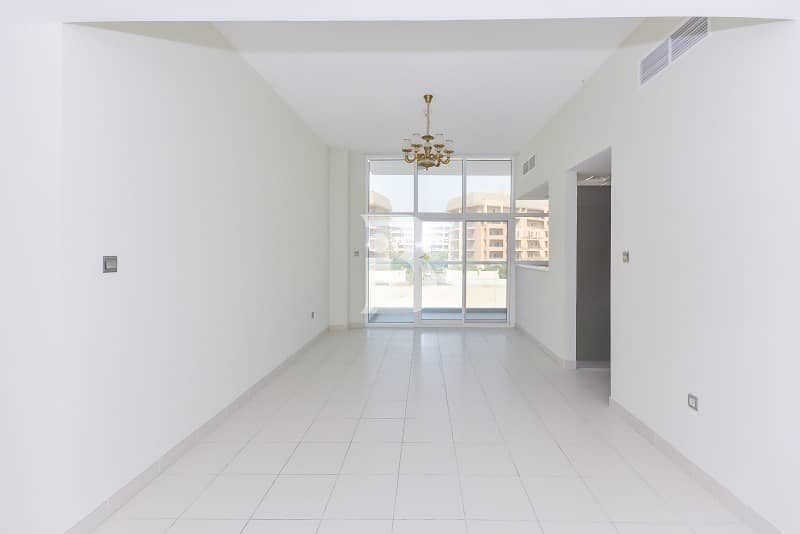 Spacious 1 BR | Glitz 1 Spacious 1 BR | Glitz 1