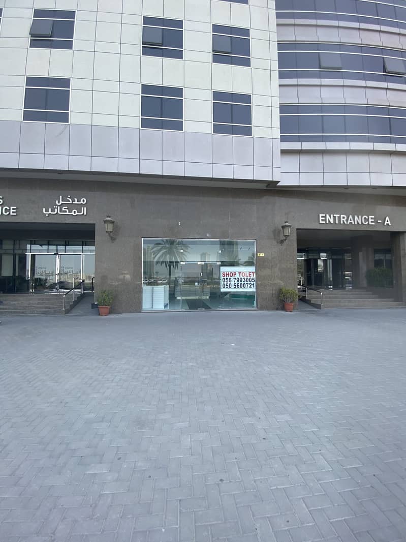 Shop on AL khan Cornish directly in the one of best Sharjah towers for rent two floors