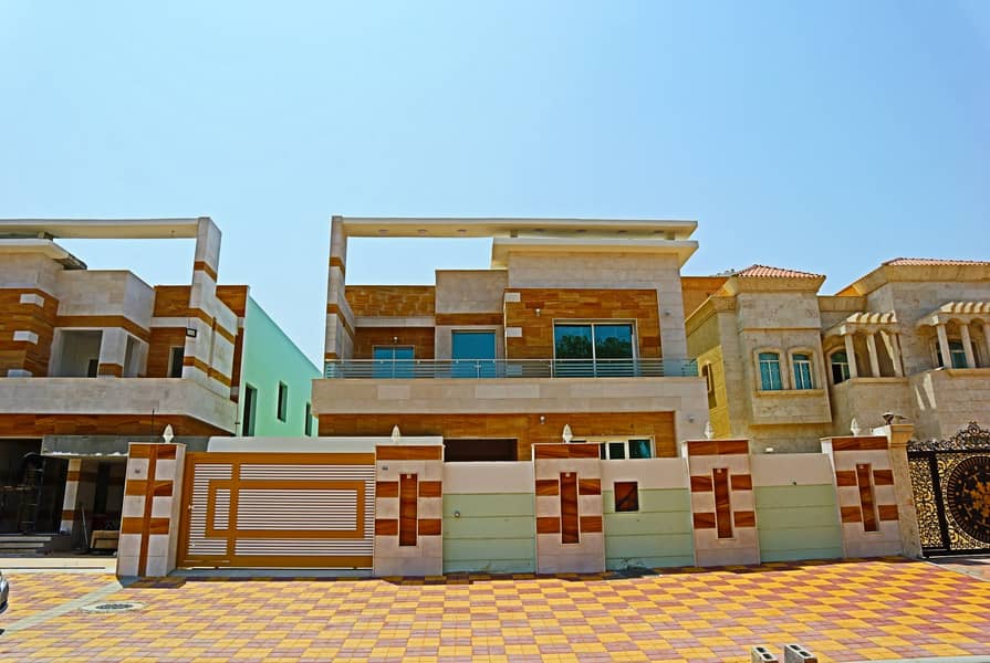 No service charge fees \ 5 bedroom villa in ajman