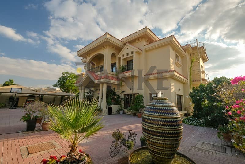 23 Spanish-style 5 Bedroom Independant Villa w/ Pvt Pool