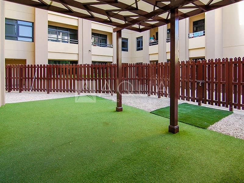 Private Courtyard | Upgraded | Chiller Free