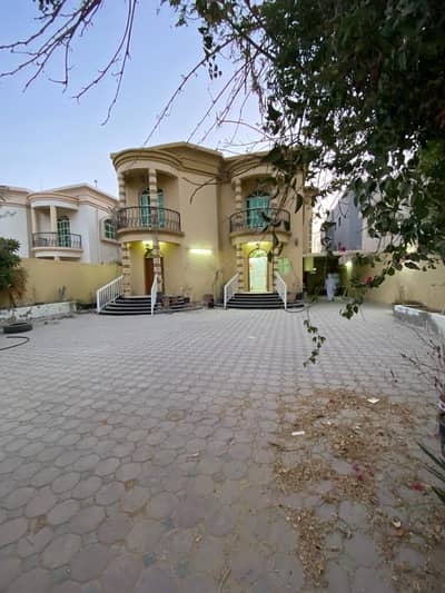BARGAIN - 2 FLOOR 5 BEDROOM HALL MAJLIS MAIDROOM - BIG HOSH BARGAIN - 2 FLOOR 5 BEDROOM HALL MAJLIS MAIDROOM - BIG HOSH