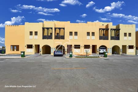 12 Payments! Large 3 BR Villa in Excellent Location 12 Payments! Large 3 BR Villa in Excellent Location