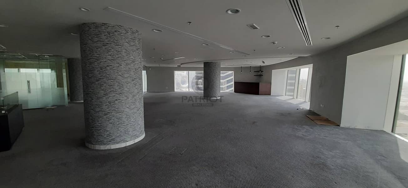 4 Chiller Free|Fitted Office| SZR & Sea Views