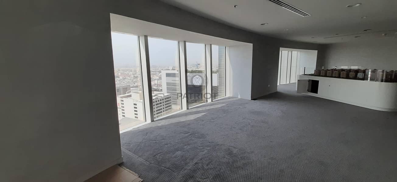 15 Chiller Free|Fitted Office| SZR & Sea Views