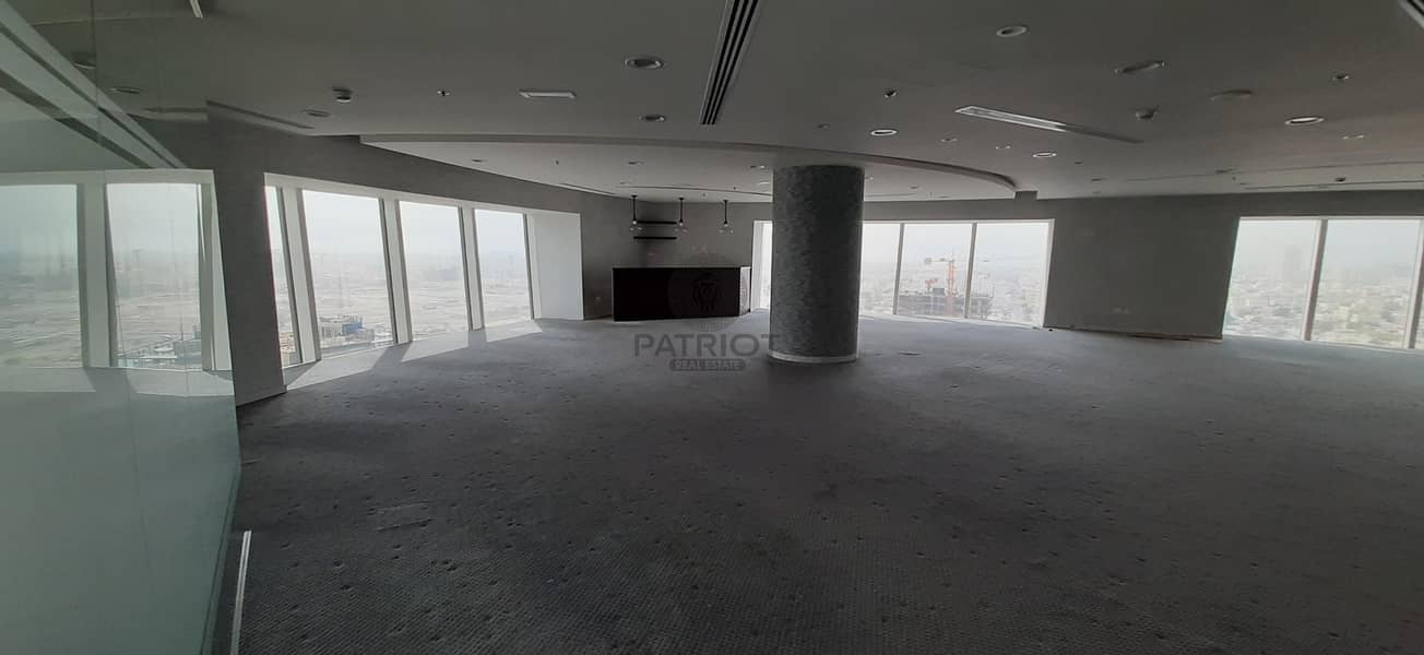 17 Chiller Free|Fitted Office| SZR & Sea Views