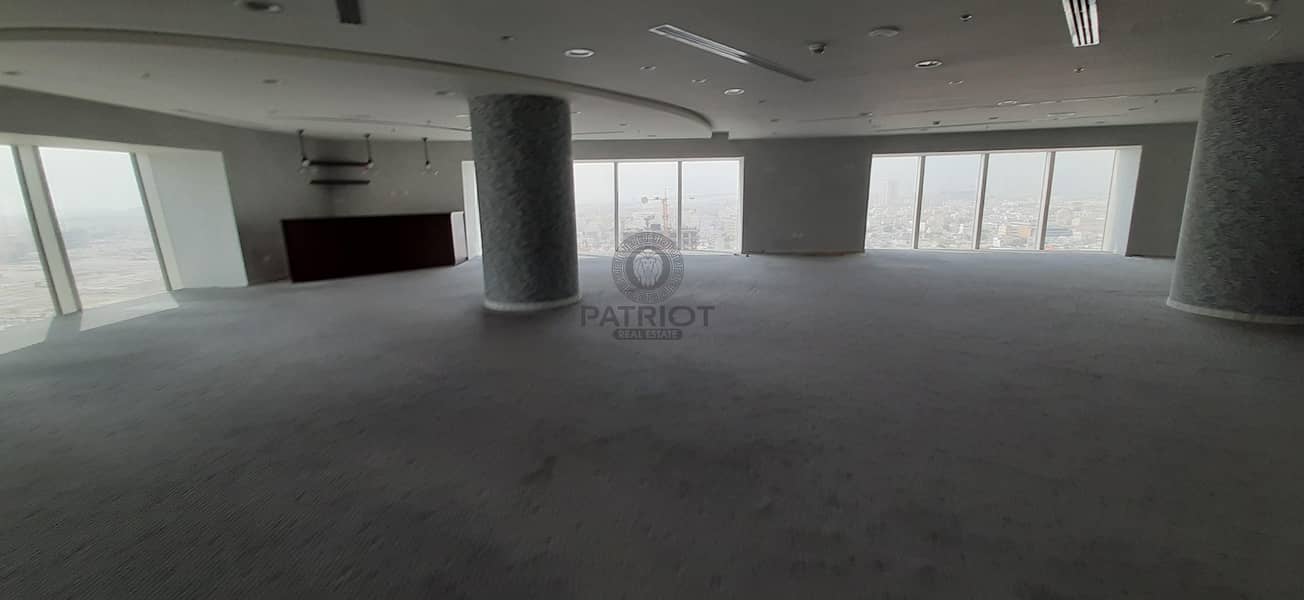 18 Chiller Free|Fitted Office| SZR & Sea Views