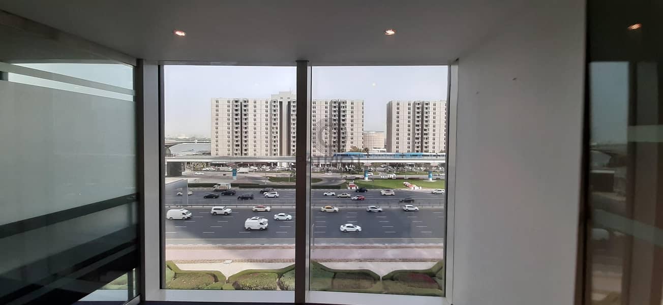 21 Chiller Free|Fitted Office| SZR & Sea Views