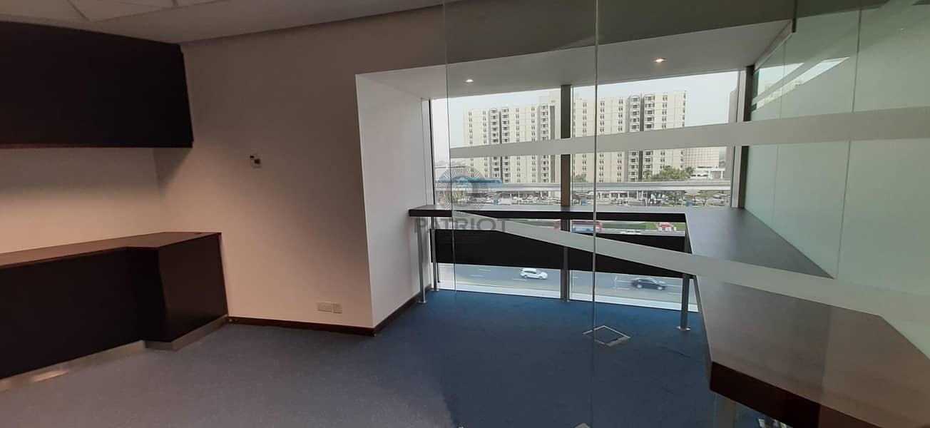 27 Chiller Free|Fitted Office| SZR & Sea Views