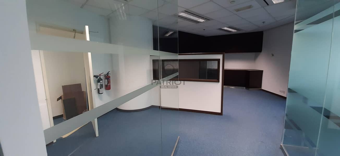 41 Chiller Free|Fitted Office| SZR & Sea Views