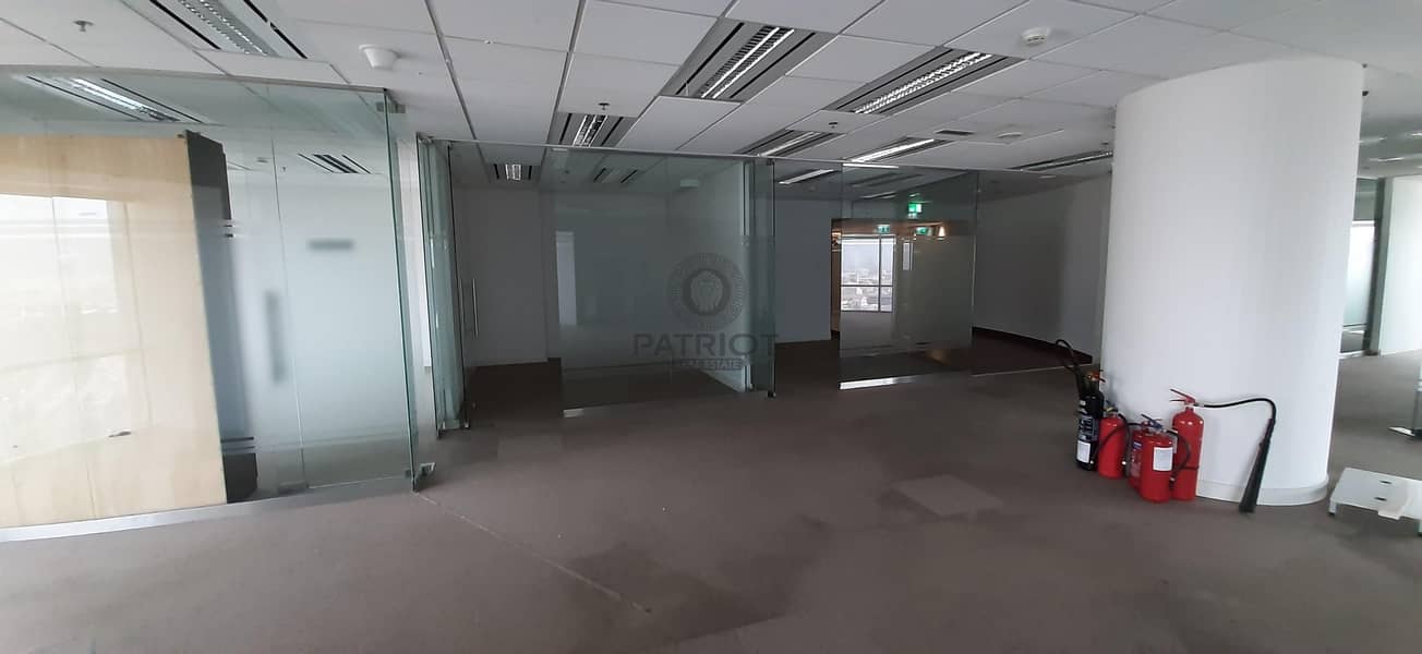 45 Chiller Free|Fitted Office| SZR & Sea Views