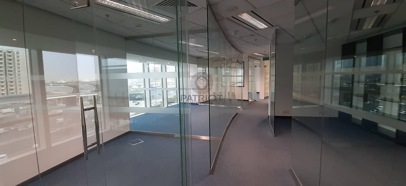 58 Chiller Free|Fitted Office| SZR & Sea Views