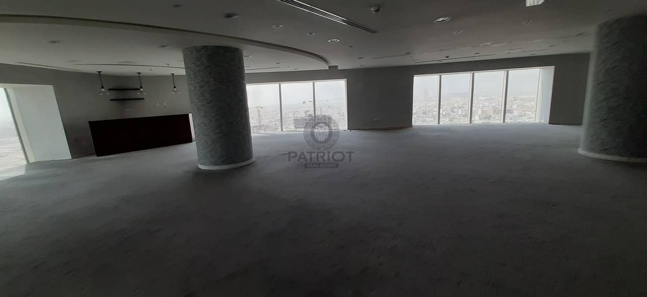 74 Chiller Free|Fitted Office| SZR & Sea Views