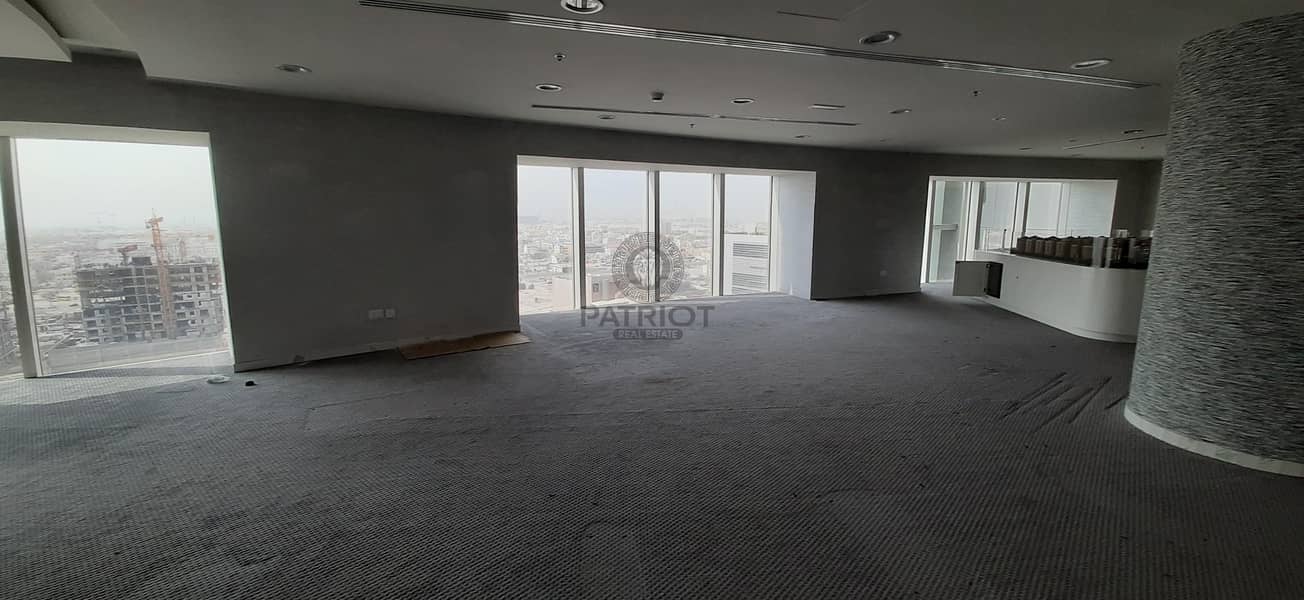 83 Chiller Free|Fitted Office| SZR & Sea Views