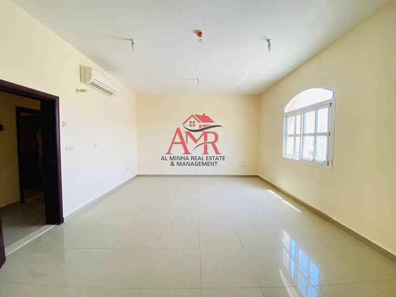 Spacious 3 bhk/ Wardrobes/ Shaded parking Spacious 3 bhk/ Wardrobes/ Shaded parking