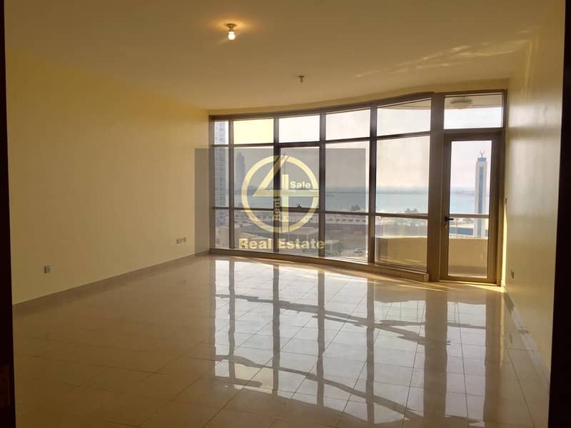 Outstanding 3BR Apartment with Sea View !