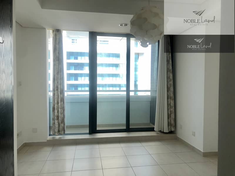 2 Spacious | Sheikh Zayed Road View | Balcony