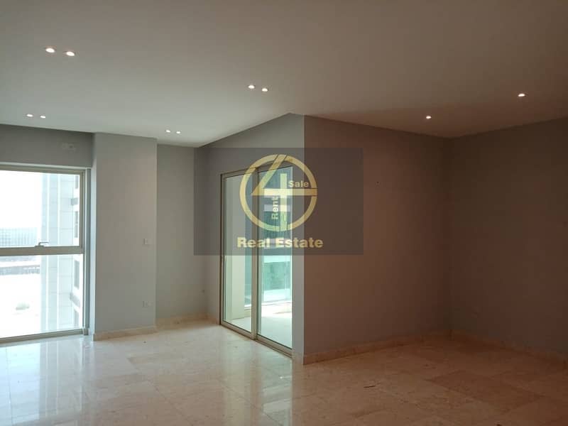 Attractively Spacious 3 Bedroom Apartment!