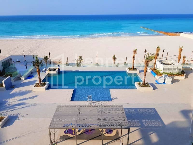 Partial Sea View I 1bed Apartment on the BeachI