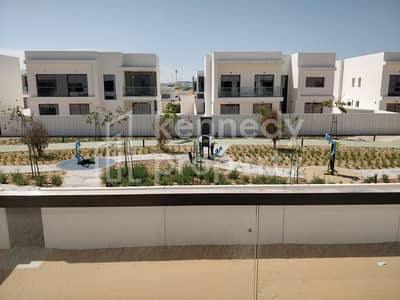 Lovely Location - next To Greenery* I First Tenant Lovely Location - next To Greenery* I First Tenant