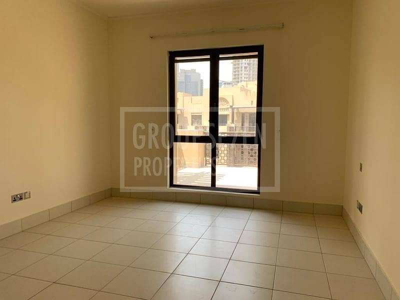 6 1 Bed Apartment for Rent in Old Town