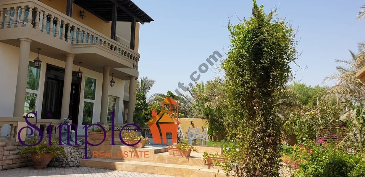 Lovely 5 Bedroom Villa in Jumeirah 3 For Sale