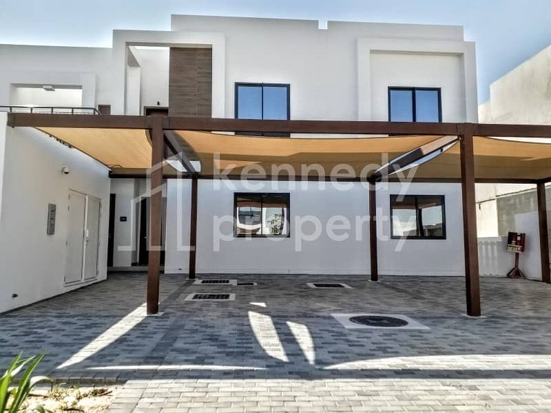 TOUNHOUSE WITH GARDEN I 3 YEARS FREE OF SERVICE I TOUNHOUSE WITH GARDEN I 3 YEARS FREE OF SERVICE I