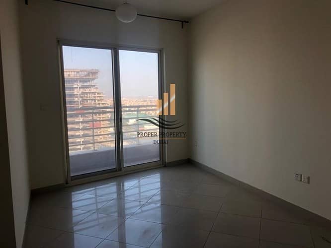 8 Nice and Cozy 1 Bed Room With Balcony on Mid Floor